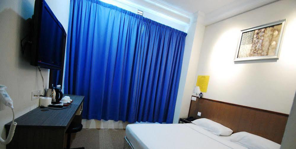 Madras Eminence Hotel Singapore Exterior foto