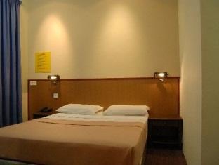 Madras Eminence Hotel Singapore Exterior foto